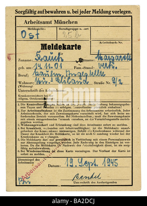 Menschen, Arbeit / Arbeiter, Redundanz / Arbeitslosigkeit, Registrierungskarte von Margarete Schmitt, Arbeitsamt München, 19.9.1945, Stockfoto