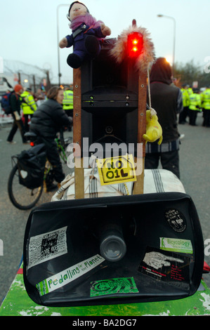 Die große Blockade von Faslane Demo an die Royal Navy-Basis in Clyde, Schottland Stockfoto