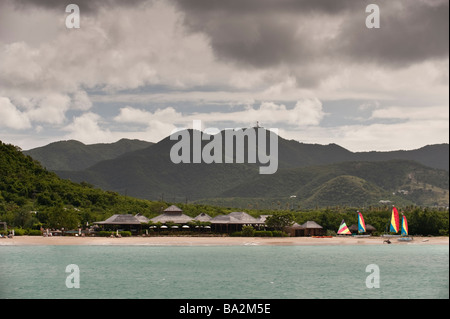 Hotel Hermitage Bay aus dem Meer an Bord einer yacht Stockfoto