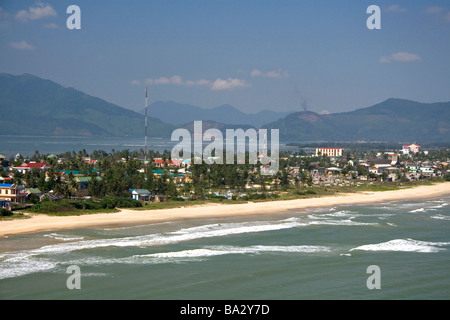 Küstenstadt von Lang Co in Vietnam Stockfoto