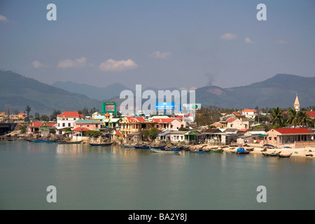 Küstenstadt von Lang Co in Vietnam Stockfoto