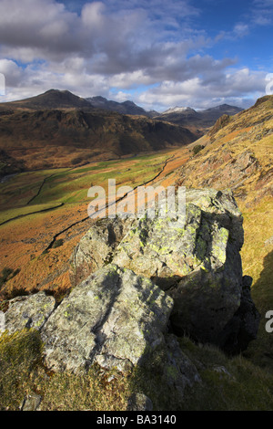 Blick über oberen Eskdale und Scafell Pikes aus Grenze Ende in den Lake District National Park Cumbria UK Stockfoto