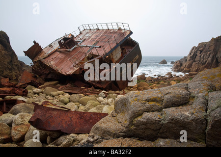 Das Wrack der RMS Mülheim in der Nähe von Lands End in Cornwall. Stockfoto