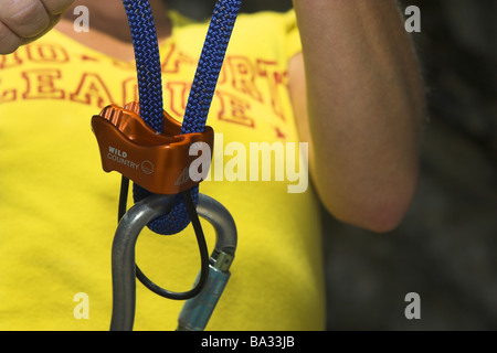 Frau Detail ATC Tube Begleiter-Schutz-Serie Sport Sport Bergsport Klettersport Sport-Bergsteigen Hobby Freizeit Stockfoto