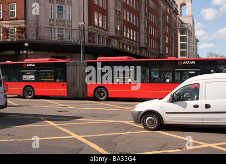 Kurvenreich Bus Marylebone Road und Baker Street Junction London England Europa Stockfoto