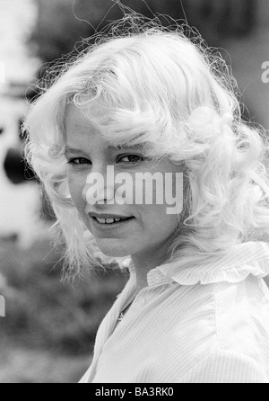 Achtziger Jahre, Menschen, Junge Frau, Portraet, Blondhaarig, Elisabeth Stockfoto
