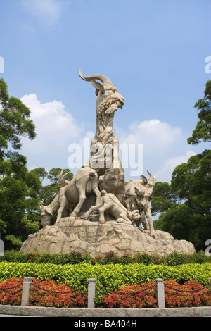 China Guangdong Guangzhou Yuexiu Park Statue von fünf Rams Stockfoto