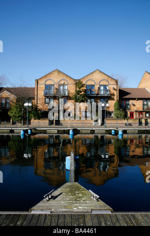 Wohnen am äußeren Millwall Dock, Millwall, Isle of Dogs, London Stockfoto