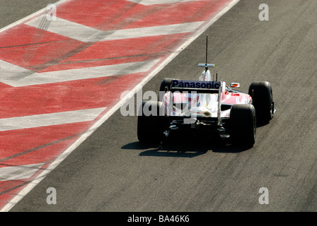 Timo GLOCK im Toyota TF109 Rennwagen während der Formel1 Tests Sitzungen im März 2009 Stockfoto