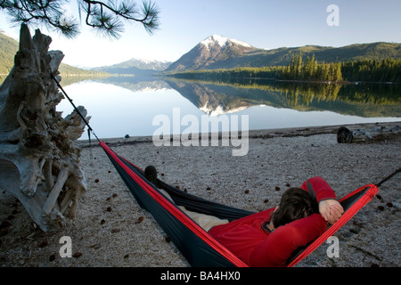 Hängematte von Lake Wenatchee - Staatspark Lake Wenatchee, Washington Stockfoto