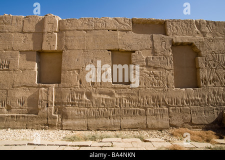 Ausschnitt aus der Ashkelon Wand in Karnak Tempel, Luxor, Ägypten Stockfoto