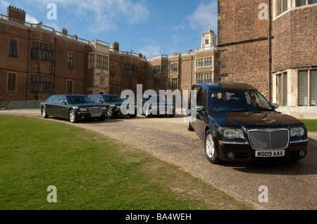 Leichenwagen und Beerdigung Fahrzeuge im Temple Newsam House, Leeds Stockfoto