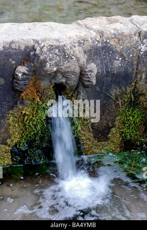 Heiligen Brunnen, Southam, Warwickshire, England, Vereinigtes Königreich Stockfoto