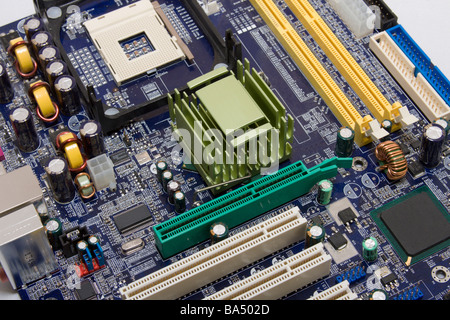 Ein Hintergrund mit Blick auf ein neues Computer-Motherboard. Stockfoto