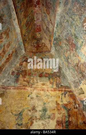 Bunte Maya-Fresken in 1 Struktur des Tempels der Wandmalereien in der alten Stadt von Bonampak in Chiapas, Mexiko. Stockfoto