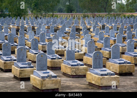 Truong Son Friedhof für nordvietnamesischen Soldaten in der Nähe von Quang Tri Vietnam Stockfoto