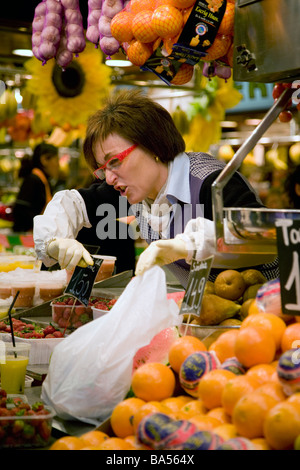 Kreditor Mercat la Boqueria Las Ramblas Barcelona Spanien Stockfoto