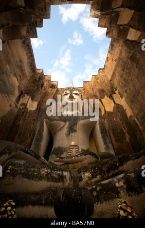 Wat Si Chum in Sukhothai Thailand Stockfoto