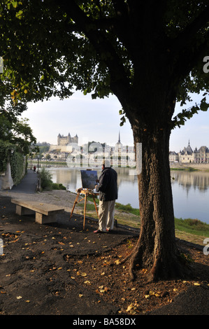 Saumur Landschaft vom Fluss Loire, Frankreich. Stockfoto