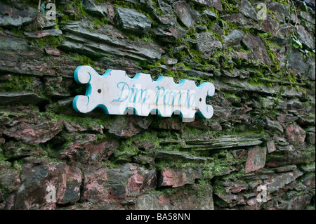 Wales - Portmeirion Dorf keinen Parkplatz anmelden Welsh Stockfoto