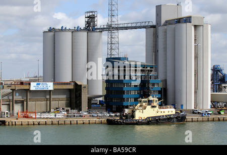 Hafen von Southampton südlichen England UK ABP am Wasser bauen Associated British Ports Stockfoto