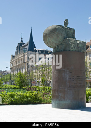 Statue feiert die Erklärung der Menschen- und Bürgerrechte, Chartres, Frankreich Stockfoto