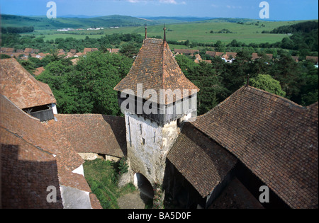 Die befestigte sächsische Kirche von Viscri oder Viscri befestigte Kirche (um 13.), die zum UNESCO-Weltkulturerbe gehört, Brasov, Transsilvanien, Rumänien Stockfoto