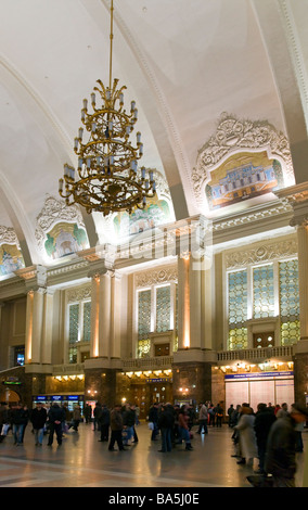 Kiew (Hauptstadt der Ukraine) Railway Station Mittelhalle Stadtansicht Stockfoto