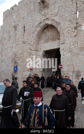 Israel. Altstadt von Jerusalem. Zionstor. Prozession zum Coenaculum Stockfoto