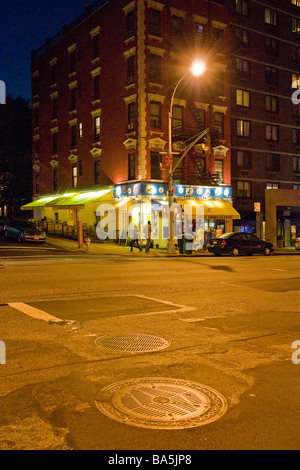 New York durch die Nacht 93th Avenue Manhattan New York Vereinigte Staaten von Amerika Stockfoto