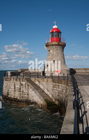 Leuchtturm am Eingang zum Fluss Tyne Stockfoto