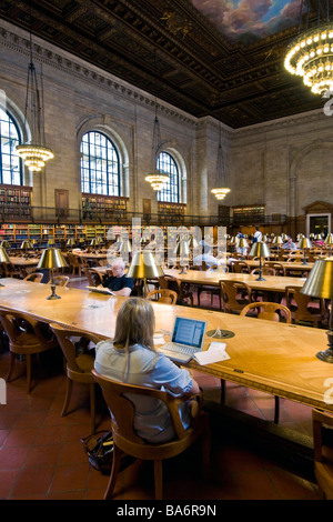 Innen New York Public Library Manhattan New York Vereinigte Staaten von Amerika Stockfoto