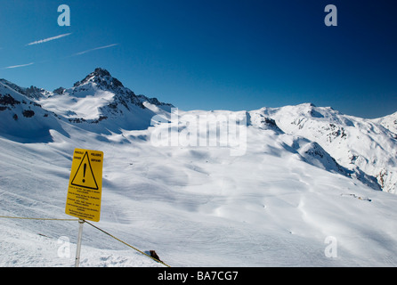 Skitouren-Gelände in der Nähe von Les Contamines Hauteluce, Haute-Savoie, Frankreich Stockfoto