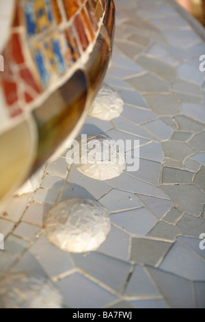 Serpentine Sitzbank, Antoni Gaudís Parc Güell, Barcelona, Katalonien, Spanien Stockfoto