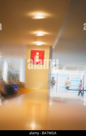 Halle Informationen Zähler Spalte Piktogramm Personen Verfremdet Empfangshalle Informationen Schreibtischen Informationen Informationsbüro Stockfoto