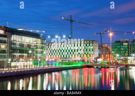 Abend am Grand Canal Docks Gegenden von Dublin Stockfoto