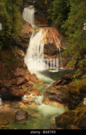 Fällt auf Crazy Creek, British Columbia Stockfoto