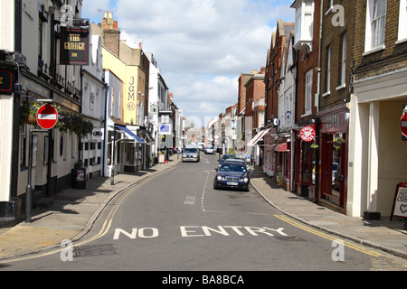 Auf der Suche nach Eton High Street, Windsor, Berkshire. Stockfoto