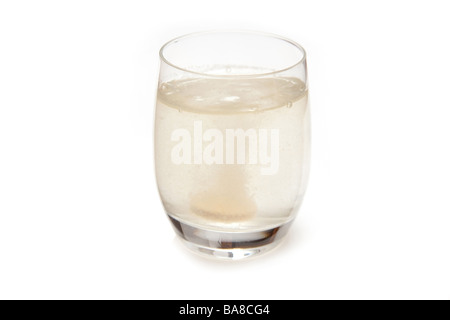 Brausetabletten Vitamin C-Tablette in einem Glas Wasser Stockfoto