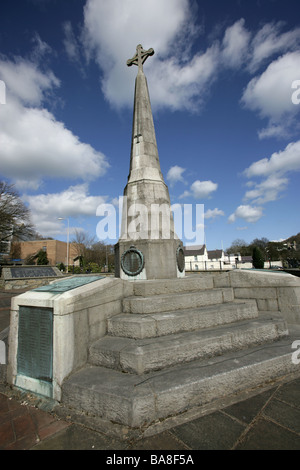 Stadt von Bangor, Wales. Frank Bellis entwickelt First und Second World War Memorial in Bangor Memorial Gardens. Stockfoto