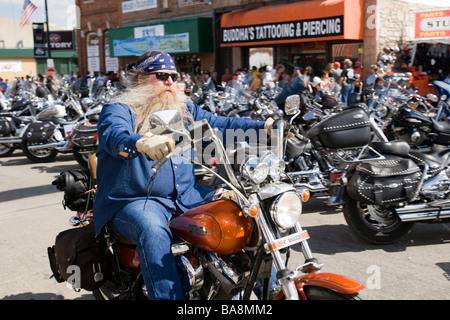 Langen, weißen Bart Fahrer jährliche Sturgis Motorcycle Rally South Dakota USA Stockfoto