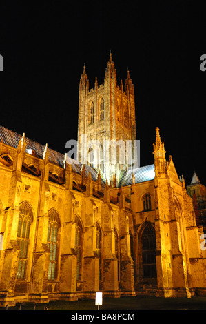 Canterbury Kathedrale Turm bei Nacht Stockfoto