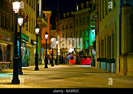 Nacht-Erfassung von einer Straße in Luxemburg, Europa Stockfoto