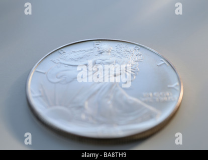 Nahaufnahme von Silbermünze Stockfoto