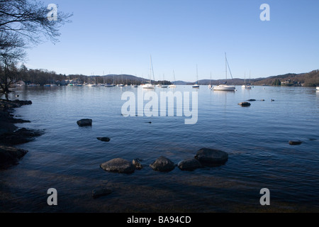 Ein Blick auf Lake Windermere von Cockshott Punkt in der Nähe von Bowness im englischen Lake District National Park. Stockfoto