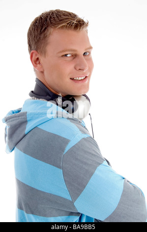 amerikanischen Mann, der Kopfhörer um den Hals Stockfoto