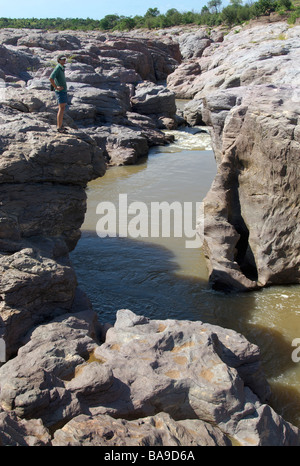 Samalema Schlucht Gonarezhou Nationalpark Simbabwe Mwenezi Basalt Flusserosion Stockfoto