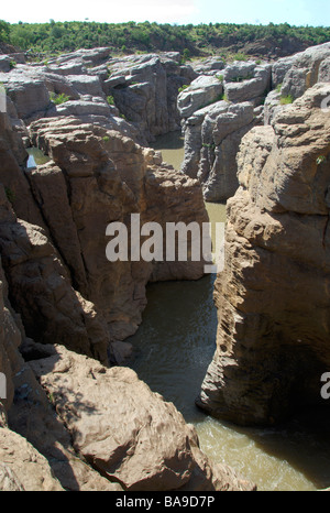 Samalema Schlucht Gonarezhou Nationalpark Simbabwe Mwenezi Basalt Flusserosion Stockfoto