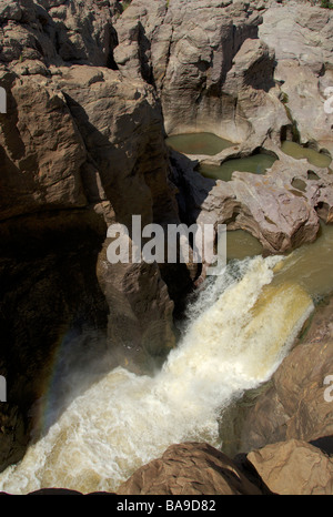 Samalema Schlucht Gonarezhou Nationalpark Simbabwe Mwenezi Basalt Flusserosion Stockfoto