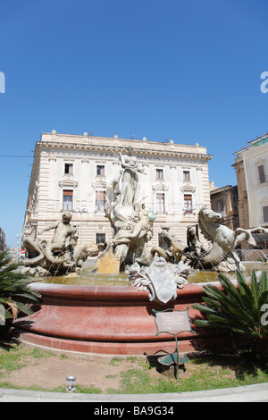 Artemis-Brunnen, Piazza Archimede, Syrakus, Sizilien, Italien Stockfoto